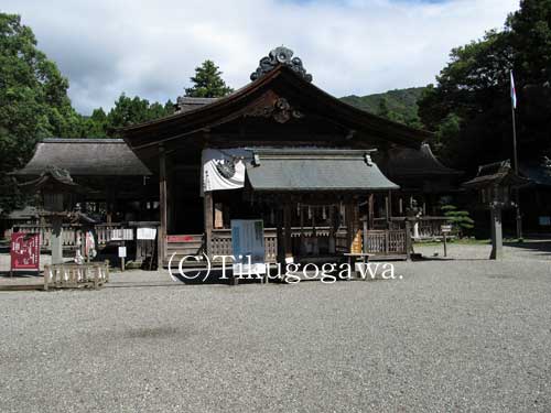 �y���_��