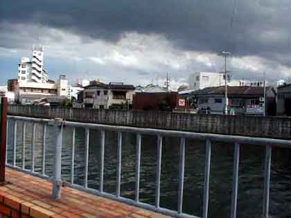 �������现����ʂ�]��